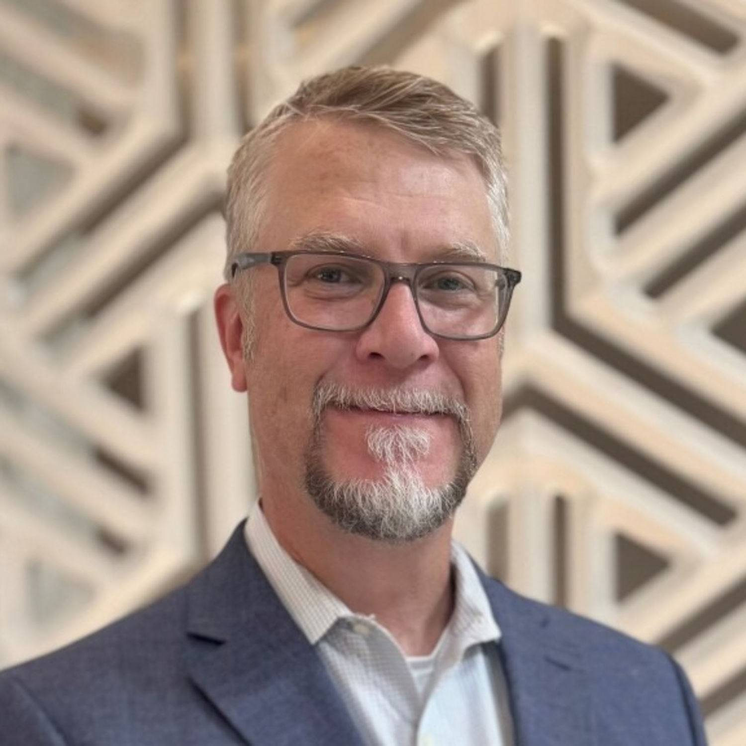 E_251111_cropped_1500x1500