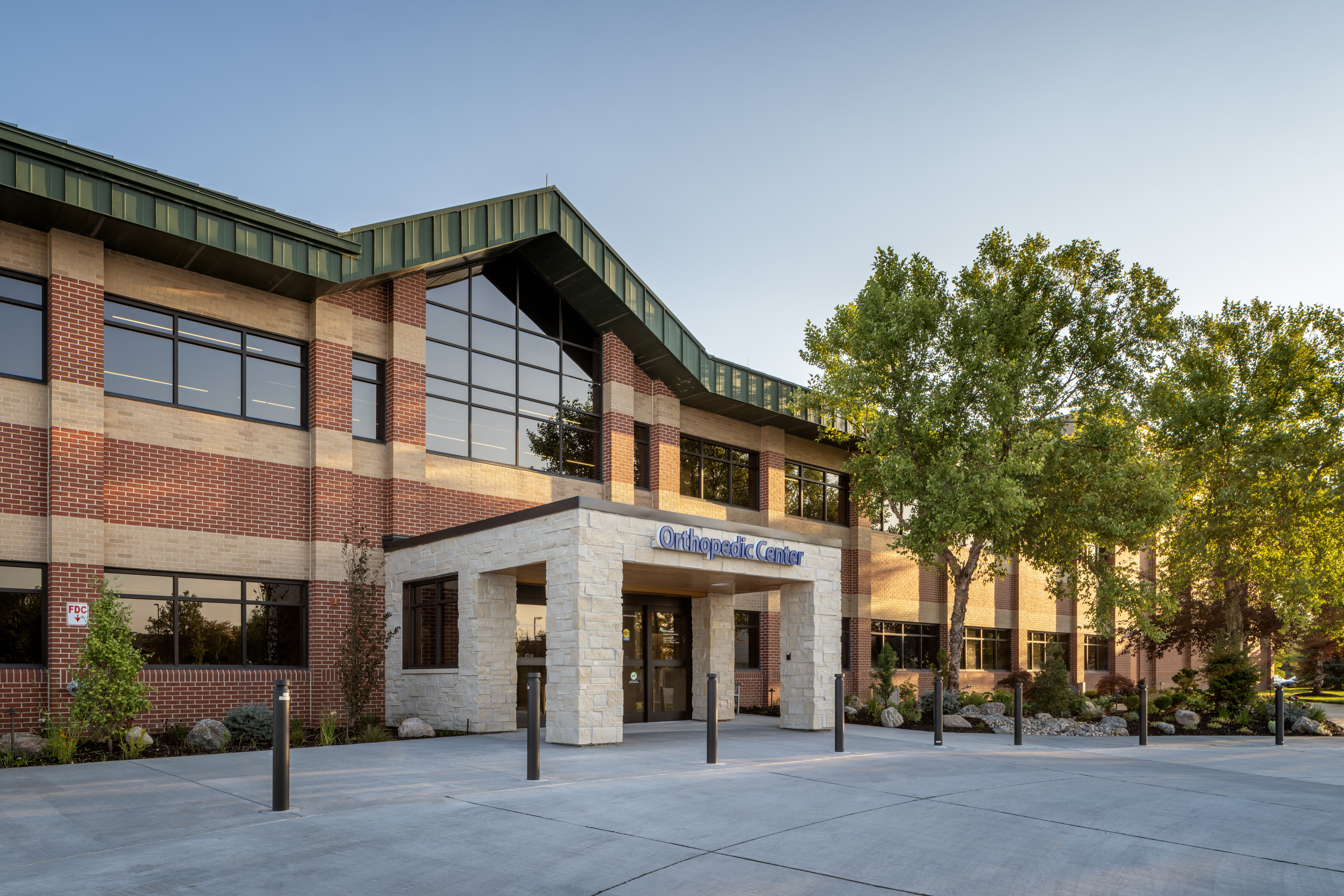 CHI Lakeside Orthopedic Center of Excellence